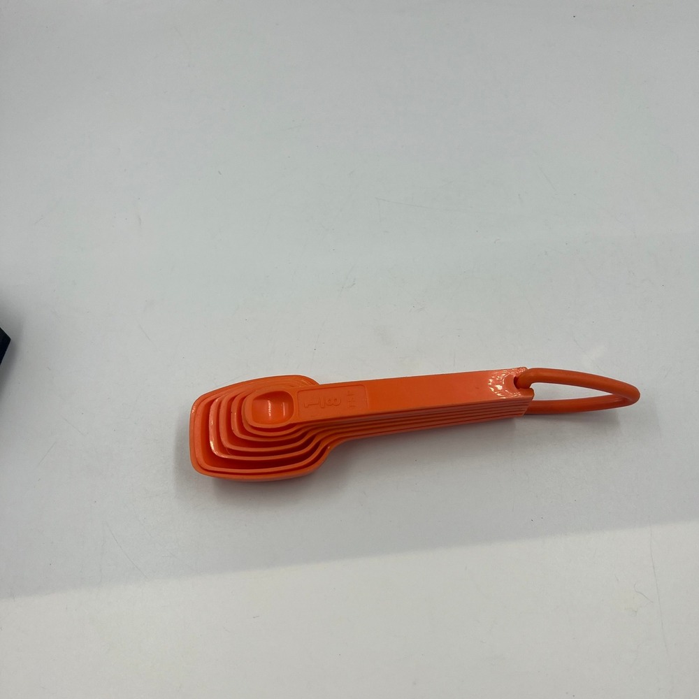 Vintage Tupperware Orange Measuring Spoons Set of 6 Scoop Style with Ring 1260 - Picture 7 of 8